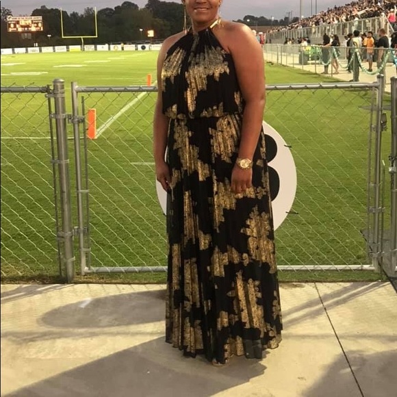 Dress - Picture 1 of 1